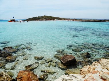 plaj sahil peyzaj Akdeniz deniz Kıbrıs Adası 