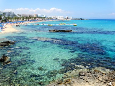 plaj sahil peyzaj Akdeniz deniz Kıbrıs Adası 