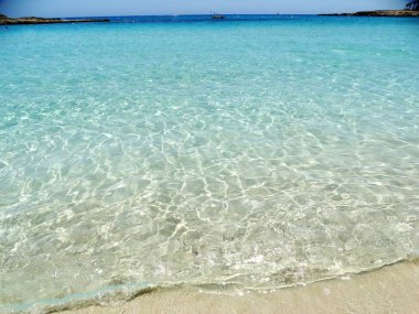 plaj sahil peyzaj Akdeniz deniz Kıbrıs Adası 