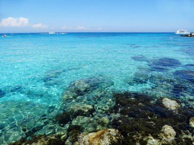 plaj sahil peyzaj Akdeniz deniz Kıbrıs Adası 