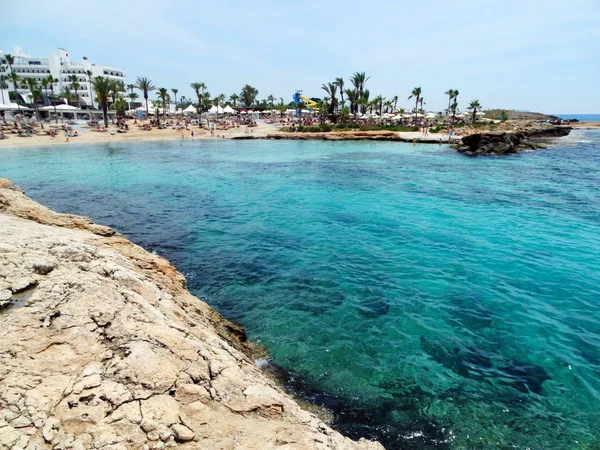 plaj sahil peyzaj Akdeniz deniz Kıbrıs Adası 