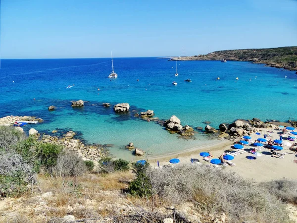 plaj sahil peyzaj Akdeniz deniz Kıbrıs Adası 