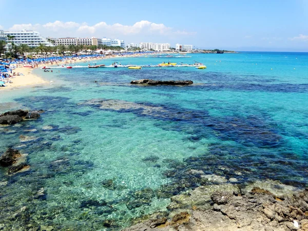 plaj sahil peyzaj Akdeniz deniz Kıbrıs Adası 