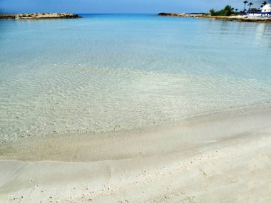 plaj sahil peyzaj Akdeniz deniz Kıbrıs Adası 