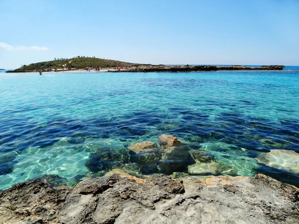 plaj sahil peyzaj Akdeniz deniz Kıbrıs Adası 