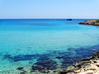 plaj sahil peyzaj Akdeniz deniz Kıbrıs Adası 