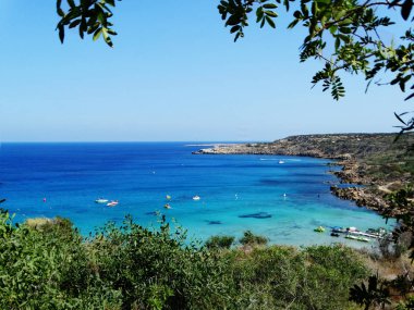 plaj sahil peyzaj Akdeniz deniz Kıbrıs Adası 