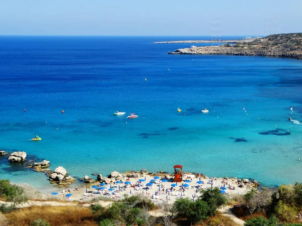 plaj sahil peyzaj Akdeniz deniz Kıbrıs Adası 