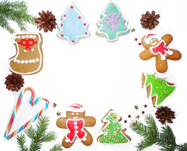 Christmas cookies pepparkakor och dekoration på trä bak — Stockfoto