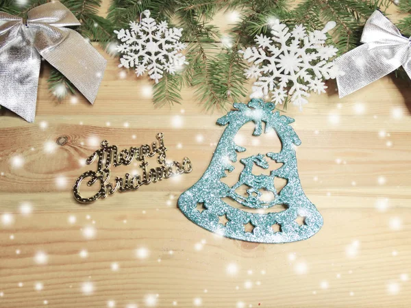 Jul dekoration och kopiera utrymme på trä bakgrund — Stockfoto