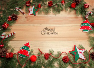 Ahşap arka plan christmas dekorasyon kompozisyonu