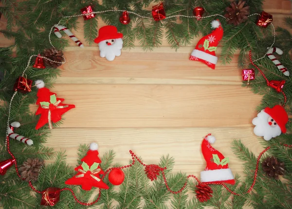 Composição de decoração de Natal em fundo de madeira — Fotografia de Stock