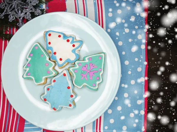 Christmas cookies gingerbread and decoration on wooden backgroun — Stock Photo, Image