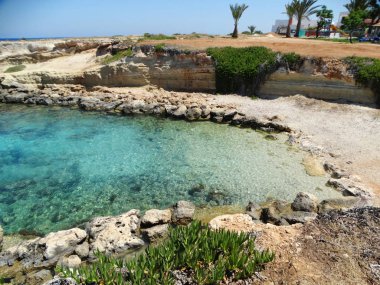 plaj sahil peyzaj Akdeniz deniz Kıbrıs Adası 