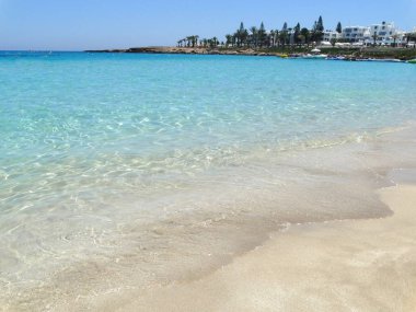 plaj sahil peyzaj Akdeniz deniz Kıbrıs Adası 