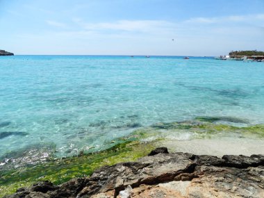 plaj sahil peyzaj Akdeniz deniz Kıbrıs Adası 