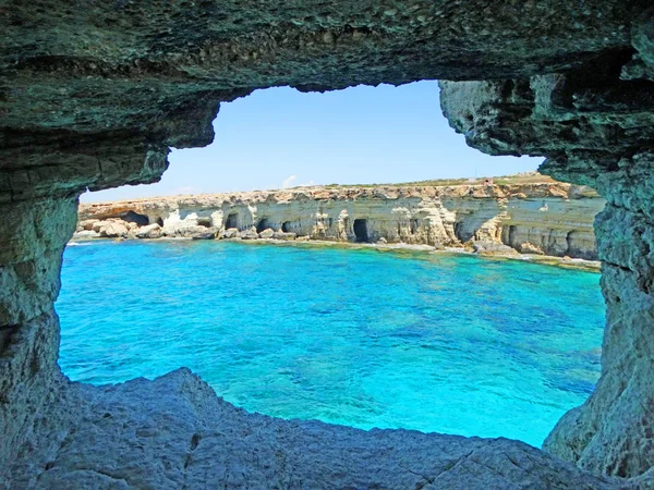 Côte rocheuse paysage mer Méditerranée Chypre île — Photo