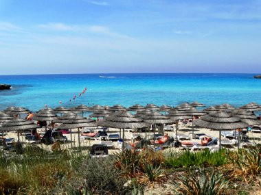 plaj sahil peyzaj Akdeniz deniz Kıbrıs Adası 