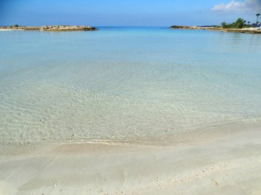 plaj sahil peyzaj Akdeniz deniz Kıbrıs Adası 