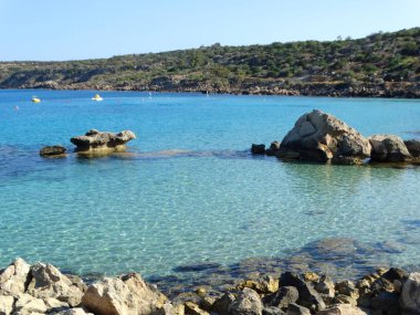 plaj sahil peyzaj Akdeniz deniz Kıbrıs Adası 