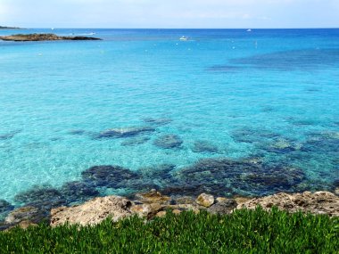 plaj sahil peyzaj Akdeniz deniz Kıbrıs Adası 