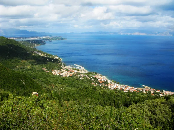Krajina pobřeží Jónského moře na ostrově Korfu — Stock fotografie