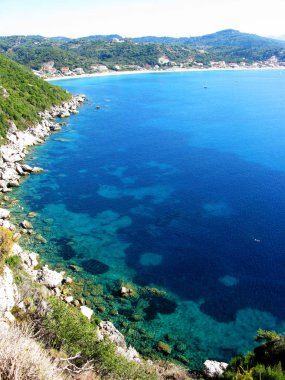 mavi lagün sahil peyzaj Ionian sea Corfu adasında 
