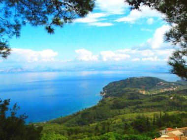 mavi lagün sahil peyzaj Ionian sea Corfu adasında 