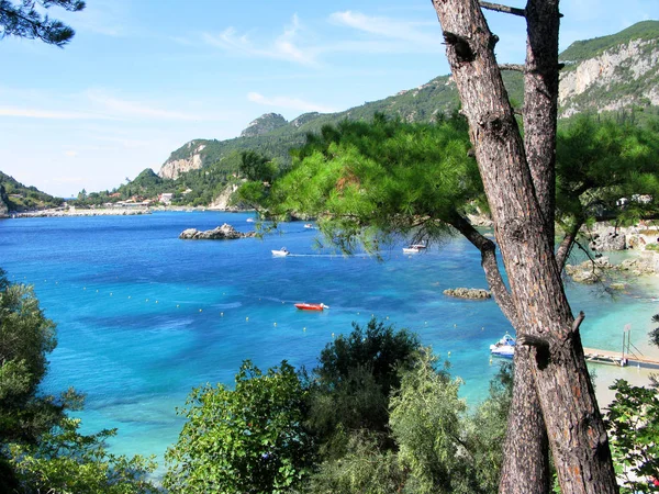 Paleokastritsa 蓝色泻湖海岸风景爱奥尼亚海在科孚 — 图库照片