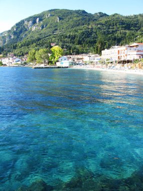 mavi lagün sahil peyzaj Ionian sea Corfu adasında 