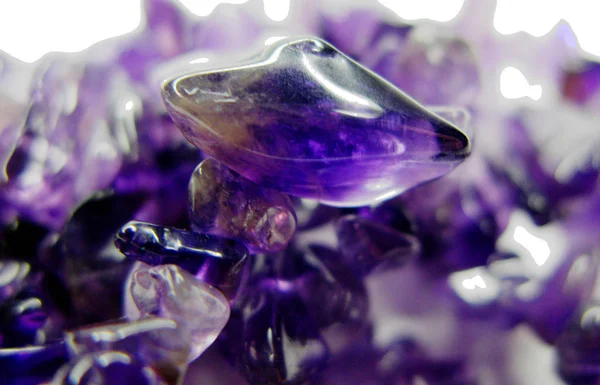 紫水晶晶地质晶体背景 — 图库照片