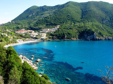 mavi lagün sahil peyzaj Ionian sea Corfu adasında 