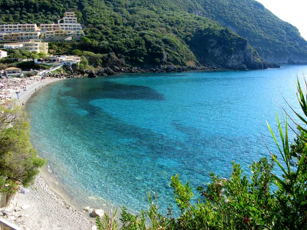 Blu laguna costa paesaggio mare ionico sull'isola di Corfù — Foto Stock