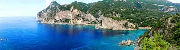 Panorama paleokastritsa modré laguny krajina ionian pobřež — Stock fotografie