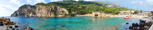 Panorama paleokastritsa blauwe lagunes kust landschap Ionische zee — Stockfoto
