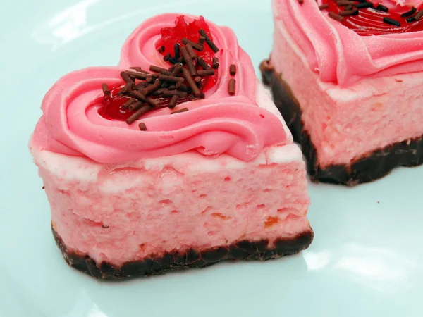 Hearts form cakes sweet food dessert on valentines day — Stock Photo, Image