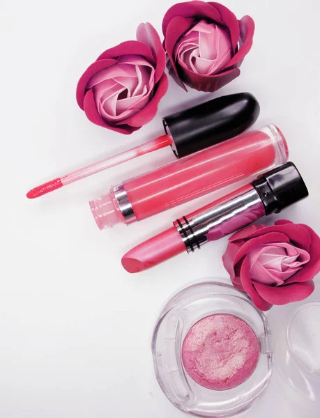 Batom sombras olho lipgloss grupo conjunto cosmético para maquiagem fash — Fotografia de Stock