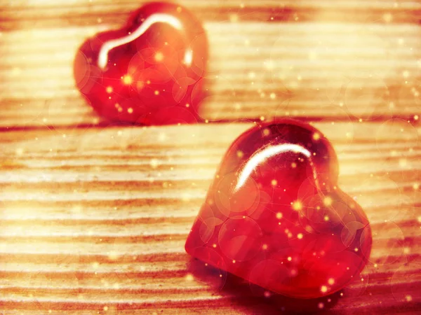 Valentin-napi szerelmes szívek holiday koncepció-a régi fa háttérben — Stock Fotó