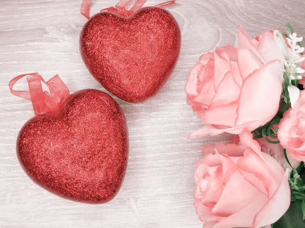 Corações e flores rosa saudação cartão dia dos namorados amor holid — Fotografia de Stock