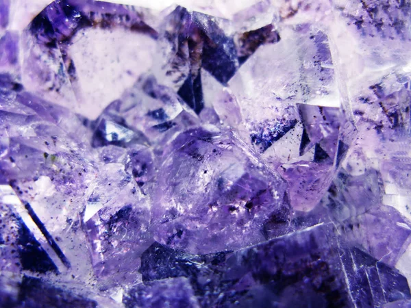 Amethyst drahokam crystal quartz minerální geologického podloží — Stock fotografie