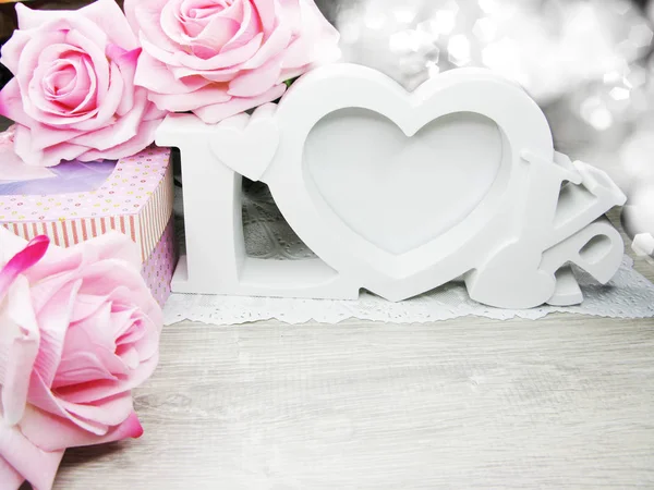 Hearts and rose flowers greeting card valentine's day love holid — Stock Photo, Image