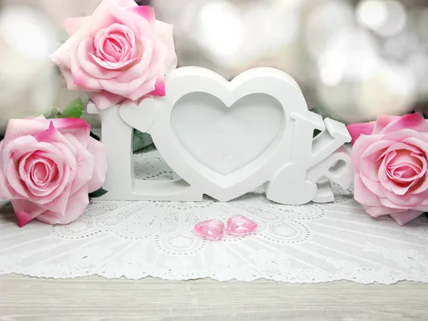 Corações e flores rosa saudação cartão dia dos namorados amor holid — Fotografia de Stock