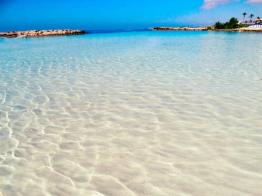 plaj sahil peyzaj Akdeniz deniz Kıbrıs Adası 