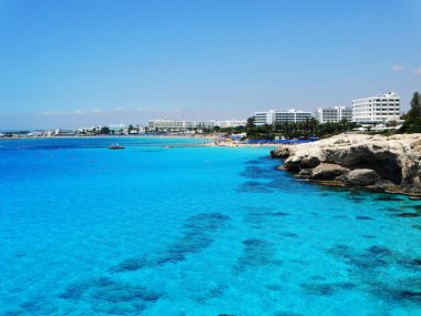 plaj sahil peyzaj Akdeniz deniz Kıbrıs Adası 
