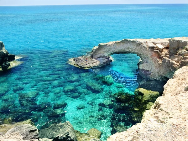 Archipel rocheux côte paysage mer Méditerranée Chypre île — Photo