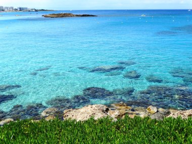 plaj sahil peyzaj Akdeniz deniz Kıbrıs Adası 