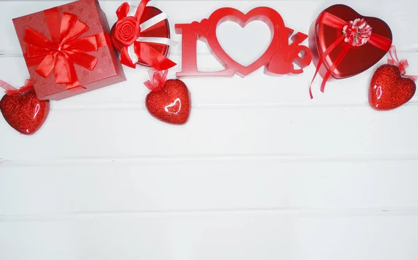 Gift Box serca wystrój miłość walentynki prezent — Zdjęcie stockowe