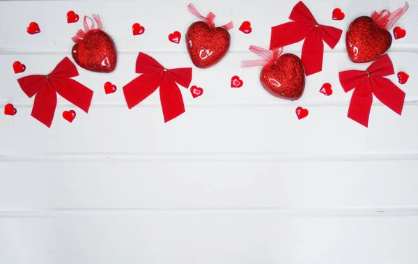 Decoração de corações de amor presente de dia dos namorados — Fotografia de Stock