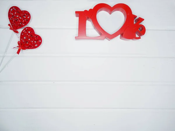 Decoração de corações de amor presente de dia dos namorados — Fotografia de Stock