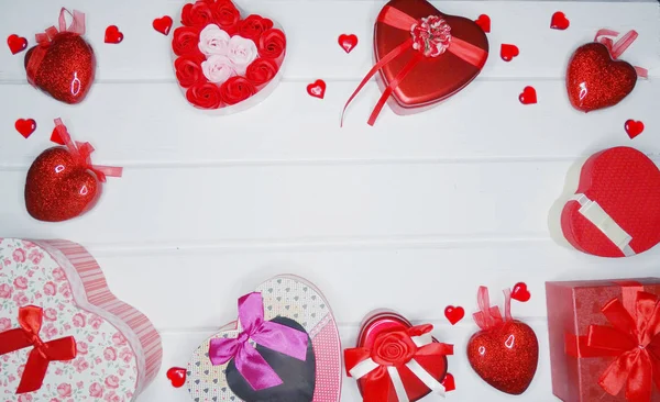 Confezione regalo cuore decorazione per amore regalo di San Valentino — Foto Stock